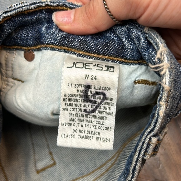 Joes Boyfriend Slim Crop distressed jeans - Picture 4 of 8